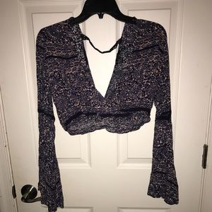 Long sleeve crop top